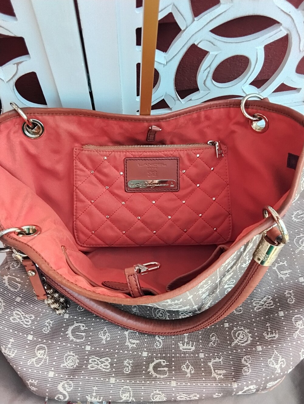 Lancel Paris Salvatore Dali Designed Tote Bag - Picture 7 of 12